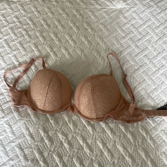 Push Up Bra - Picture 1 of 3